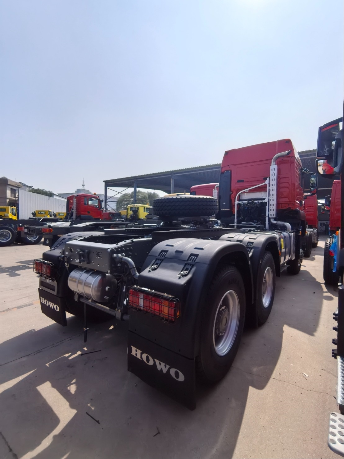 Тягач HOWO T5G 6×6 ZZ4407V395GE1