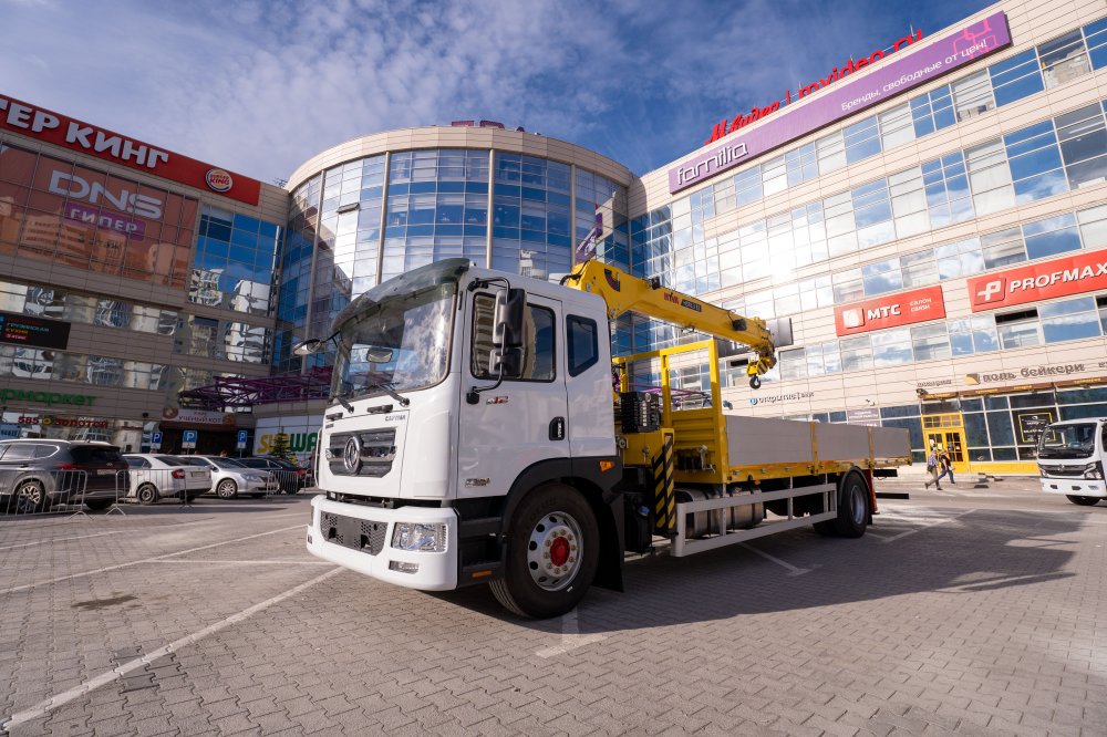 DongFeng С180L