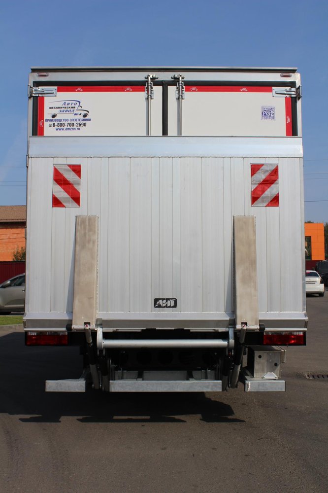 JAC N90 Рефрижератор с гидробортом