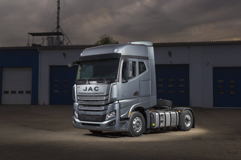 JAC K7 Седельный тягач