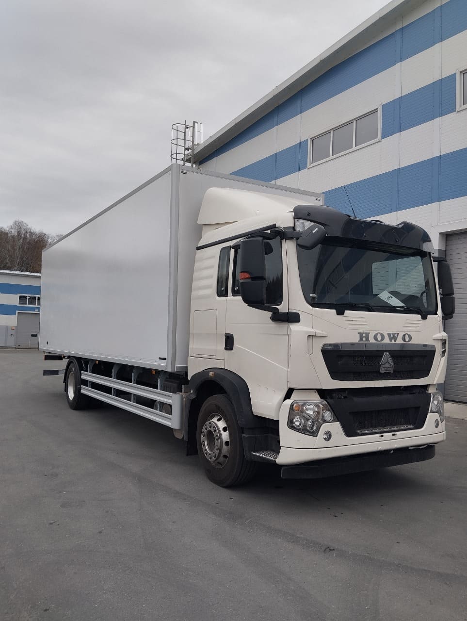 Фургон изотермический HOWO T5G