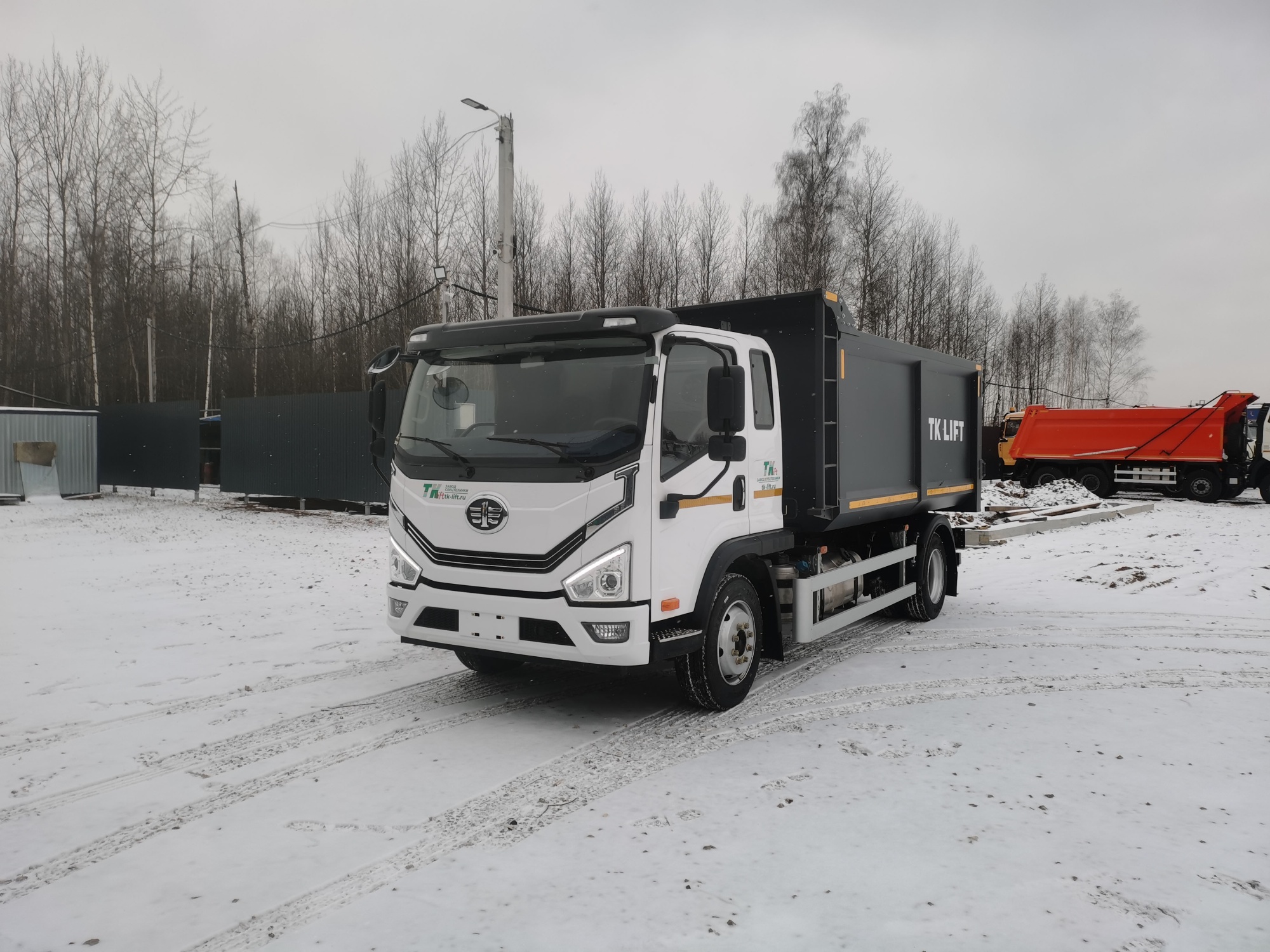 Самосвал с задней выгрузкой базе шасси FAW Tiger 6G