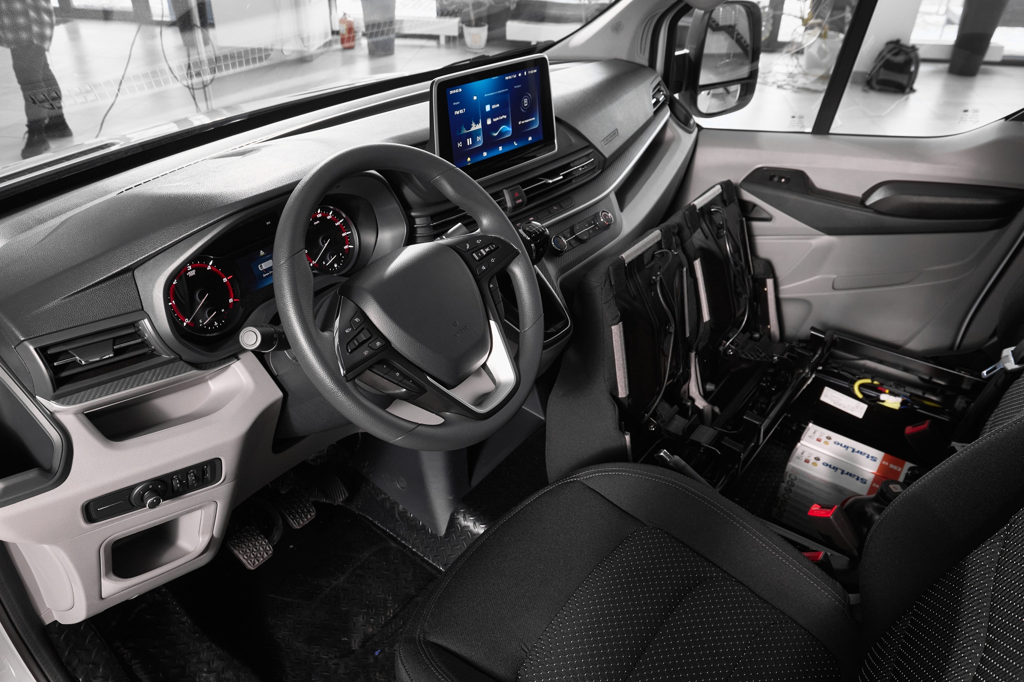 Avior V90