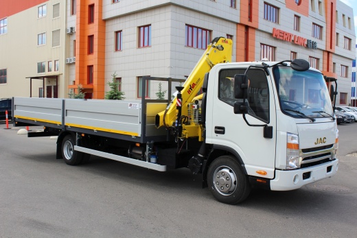 JAC N90 Бортовая платформа с КМУ HYVA